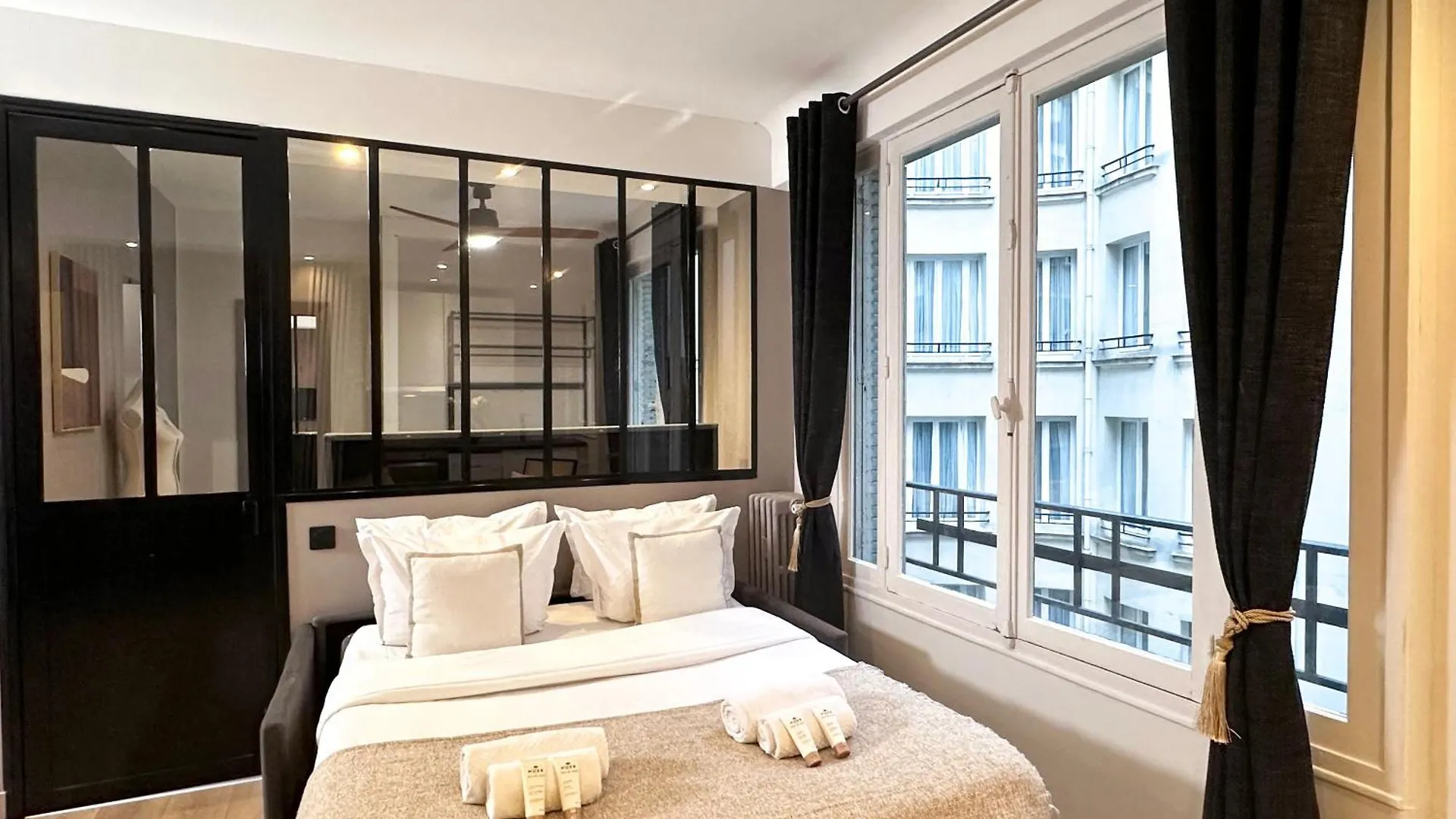 Beautiful Loft In Champs-elysees Apartmán