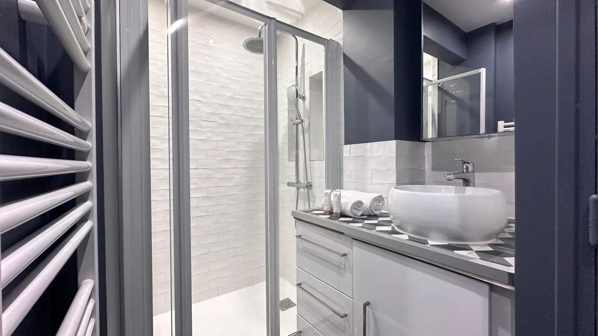 Beautiful Loft In Champs-elysees Apartment *