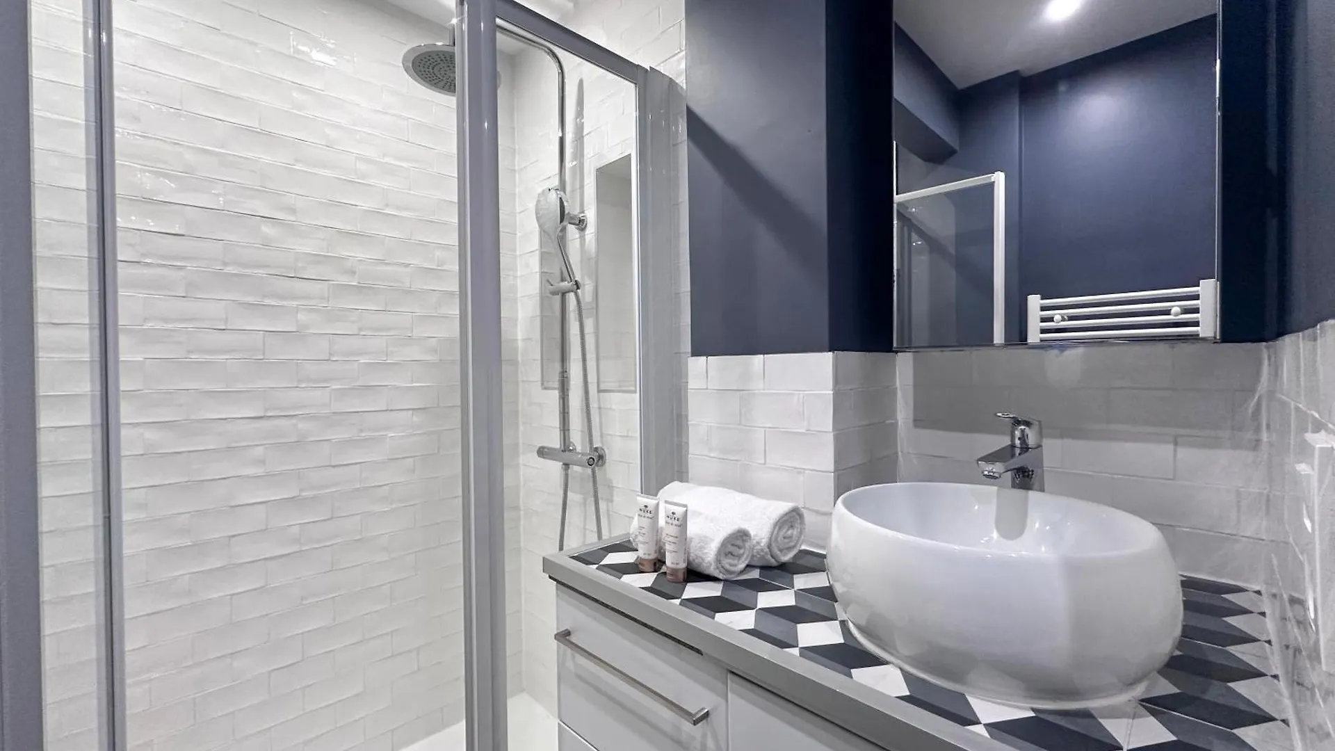 Beautiful Loft In Champs-elysees * Paris